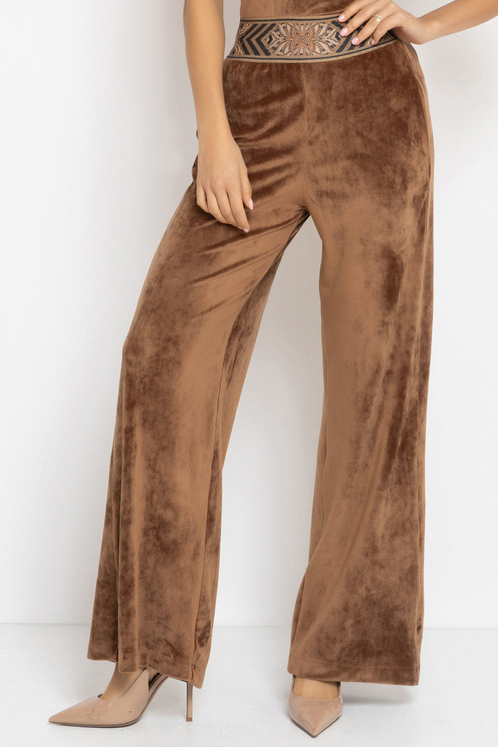 VELVET WIDE-LEG TROUSERS WITH ELASTIC WAIST IN CAMEL - ESSENTIALS