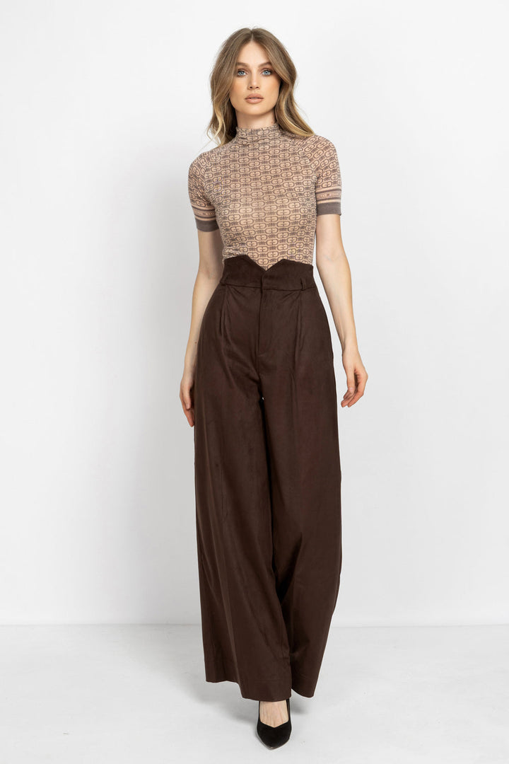 SHORT-SLEEVE MODAL TOP - MOCHA MOUSSE LOGO