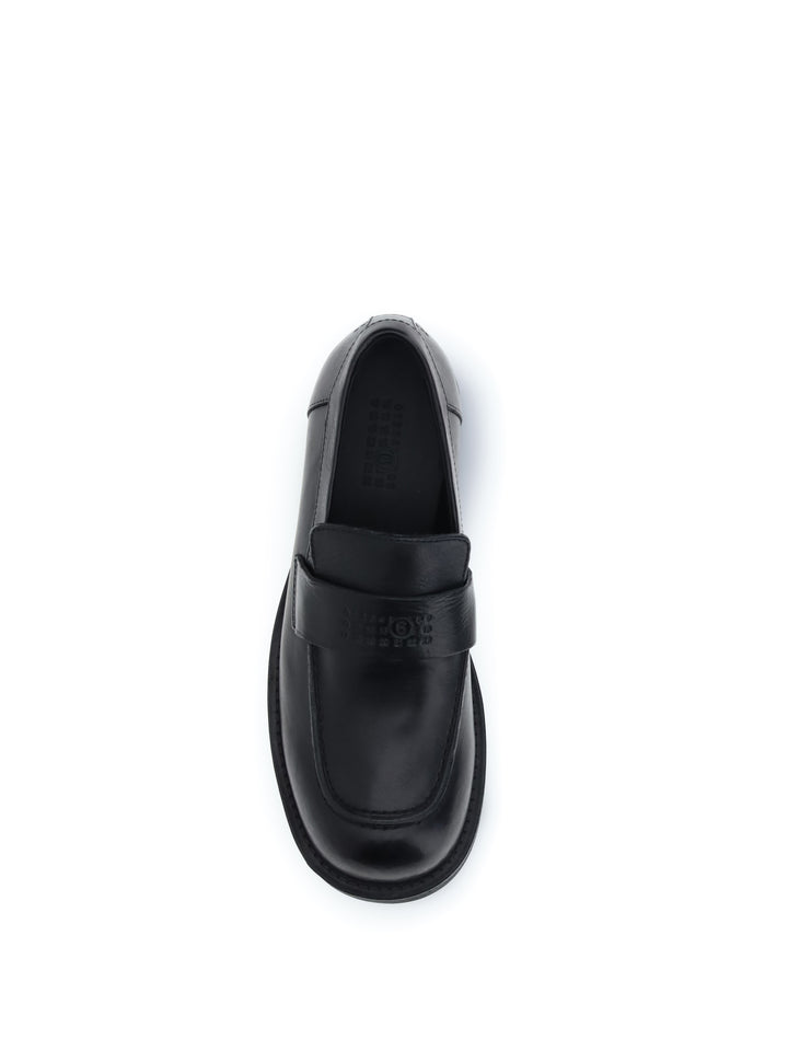 Loafers with visible topstitching 4