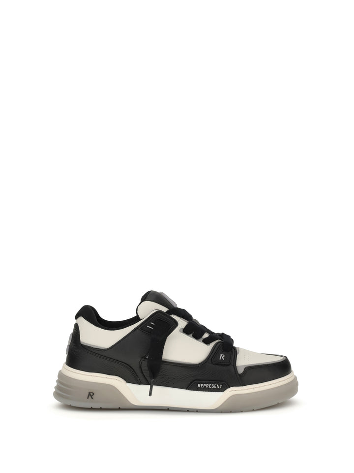 Studio Sneakers 1