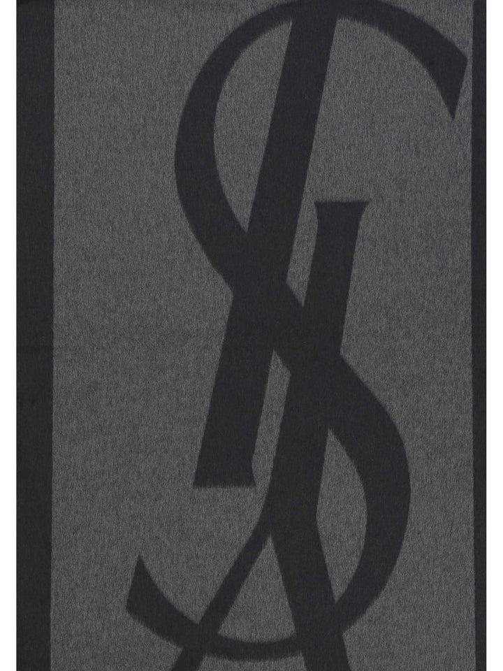 Cassandre Scarf