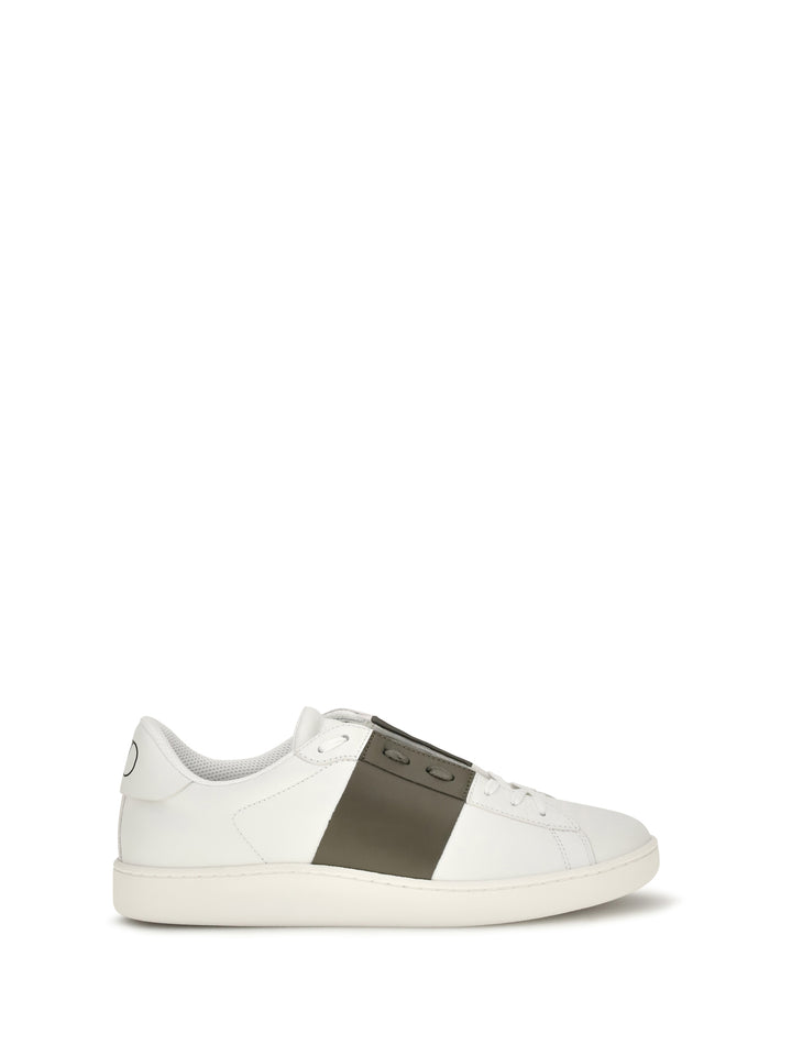 Open Sneakers 1