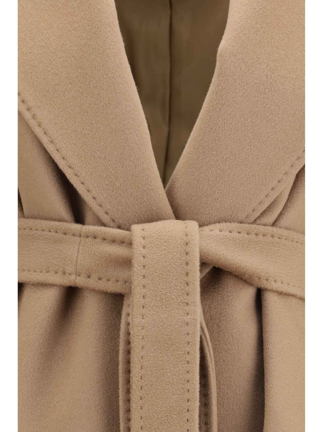 Wool Coat with peak lapels