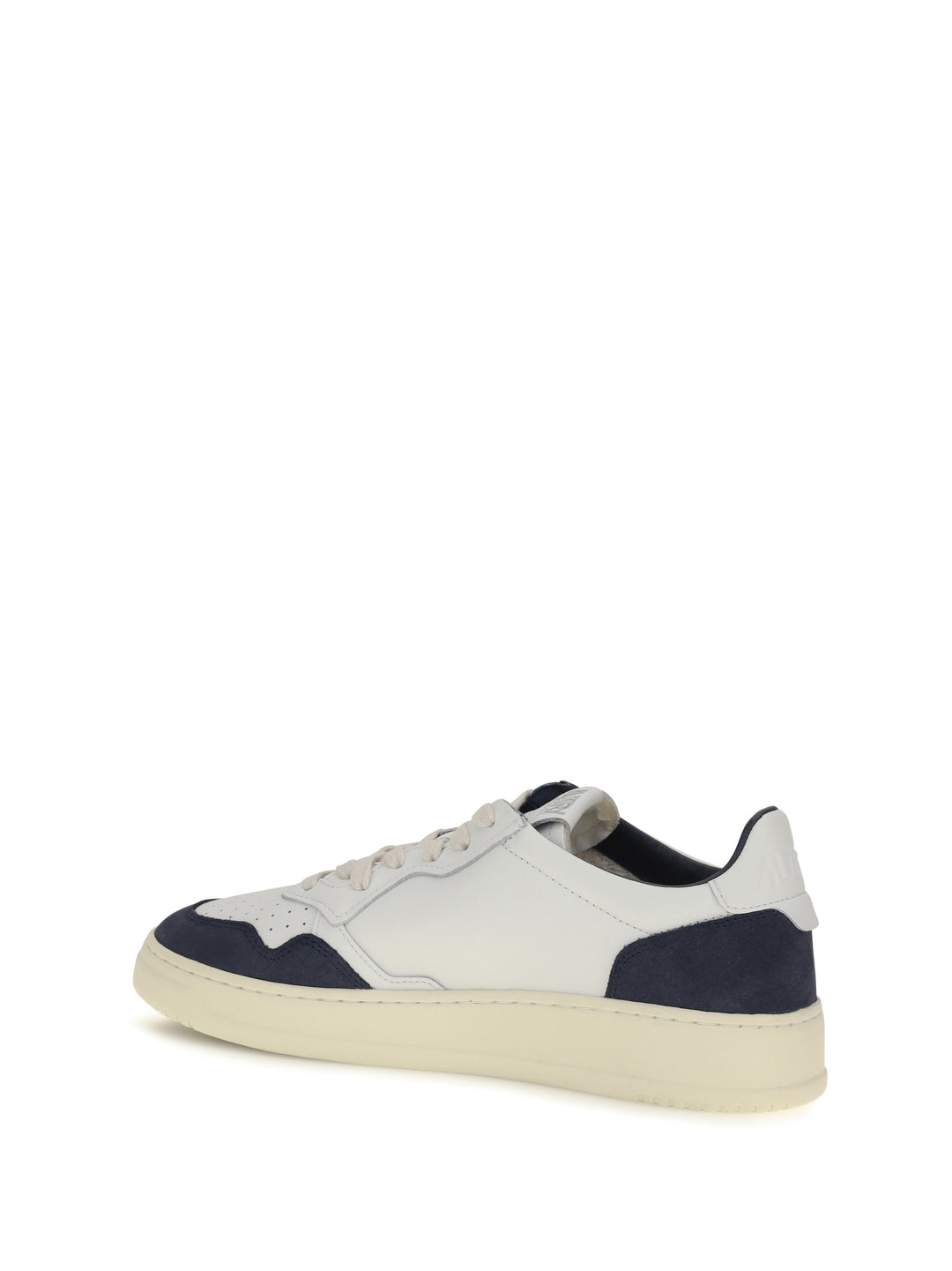 Medalist Low Sneakers 3