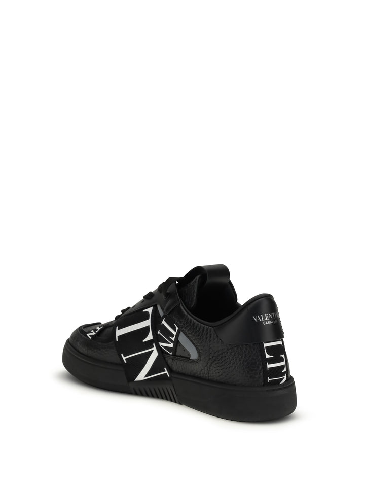 Low-Top Sneakers 3