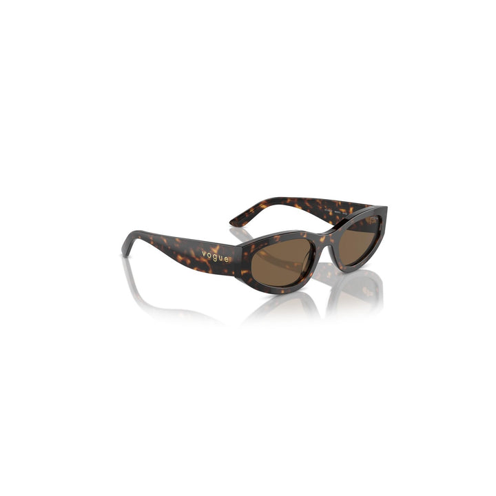Vogue Eyewear Sunglasses in brown SYNC2FASHION-2477817