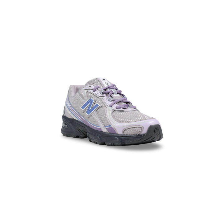 New Balance Sneakers in liliac