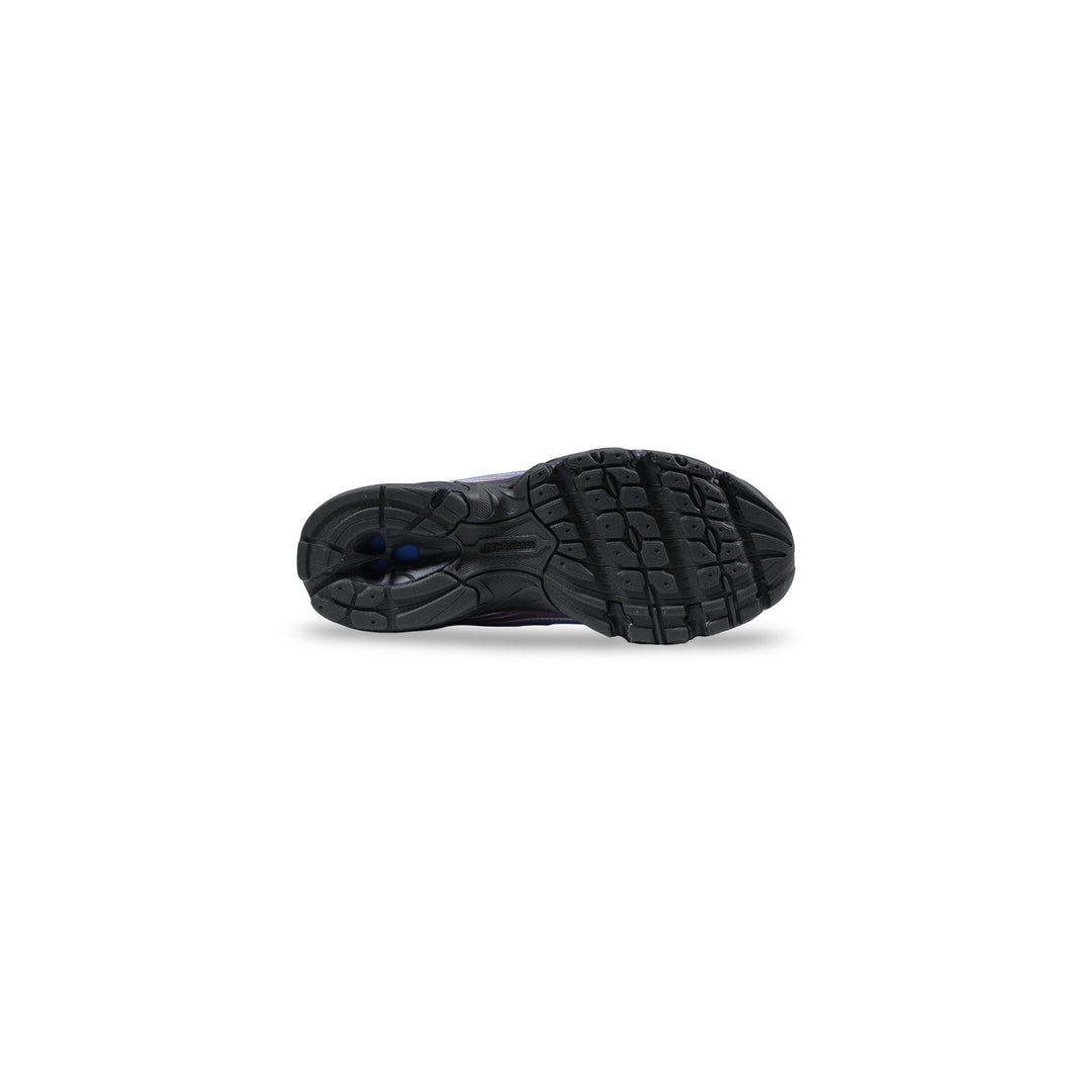 New Balance Sneakers in liliac