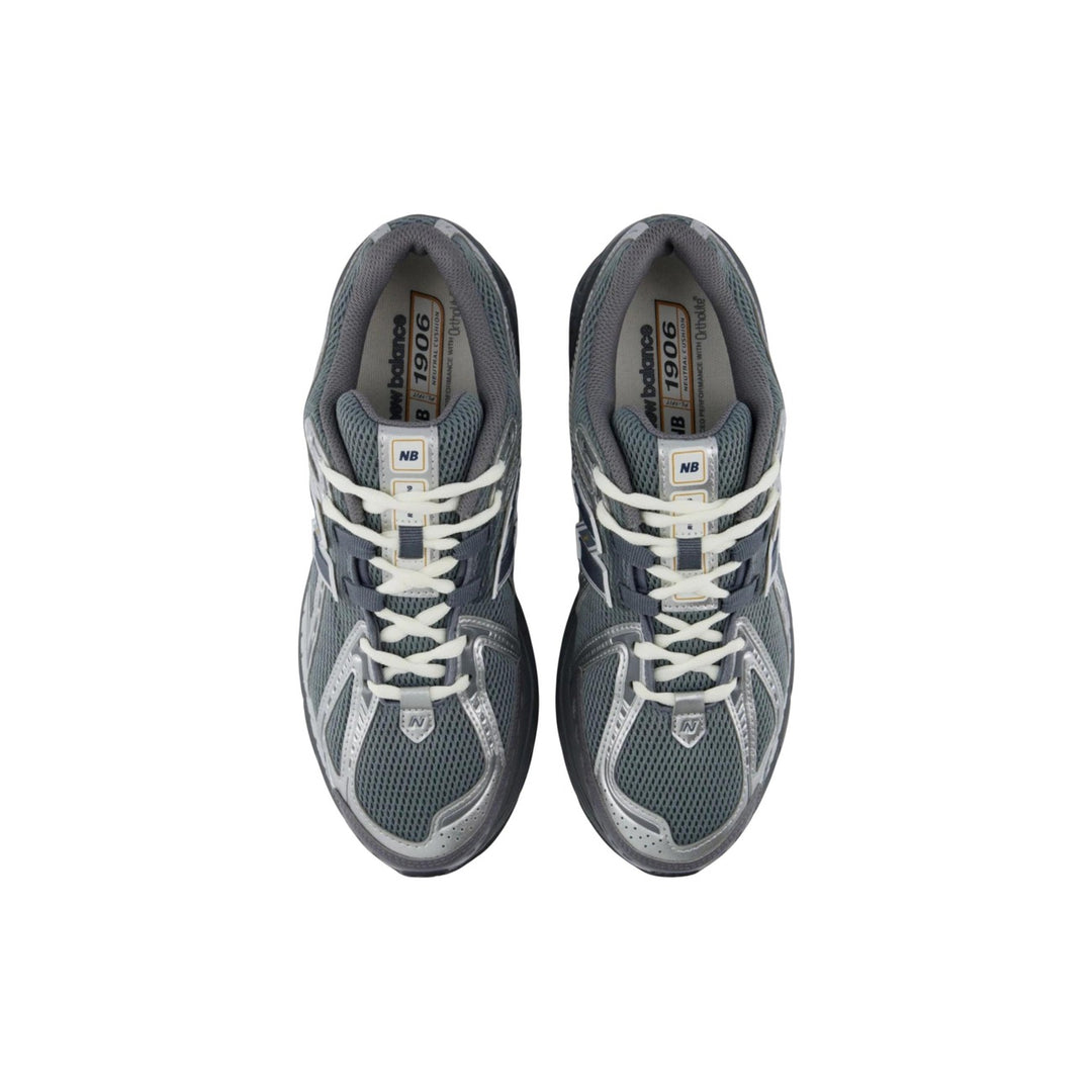 New Balance Men Sneakers