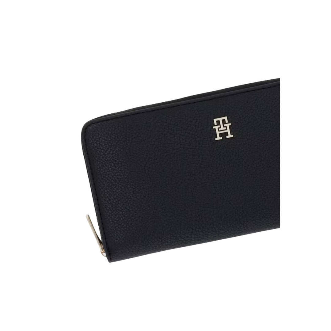 Tommy Hilfiger Women Wallet